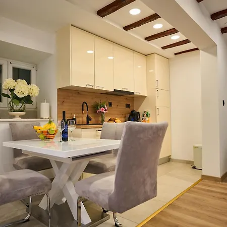 Bernard Deluxe Renovated Peaceful Old Town Gem Spalato