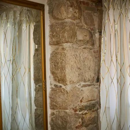 Apartment Bernard Deluxe Renovated Peaceful Old Town Gem *