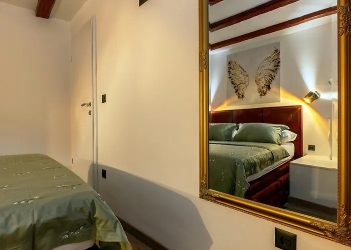 Bernard Deluxe Renovated Peaceful Old Town Gem شقة *