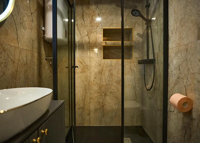 Bernard Deluxe Renovated Peaceful Old Town Gem سبليت